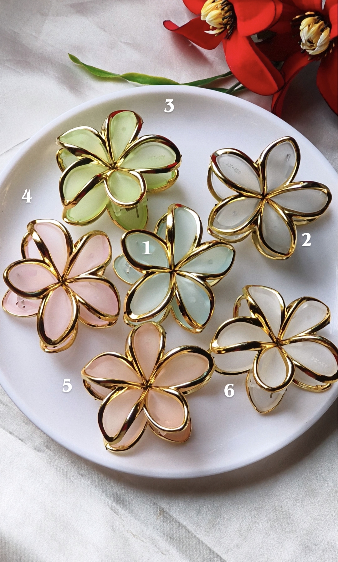 3d flower clip