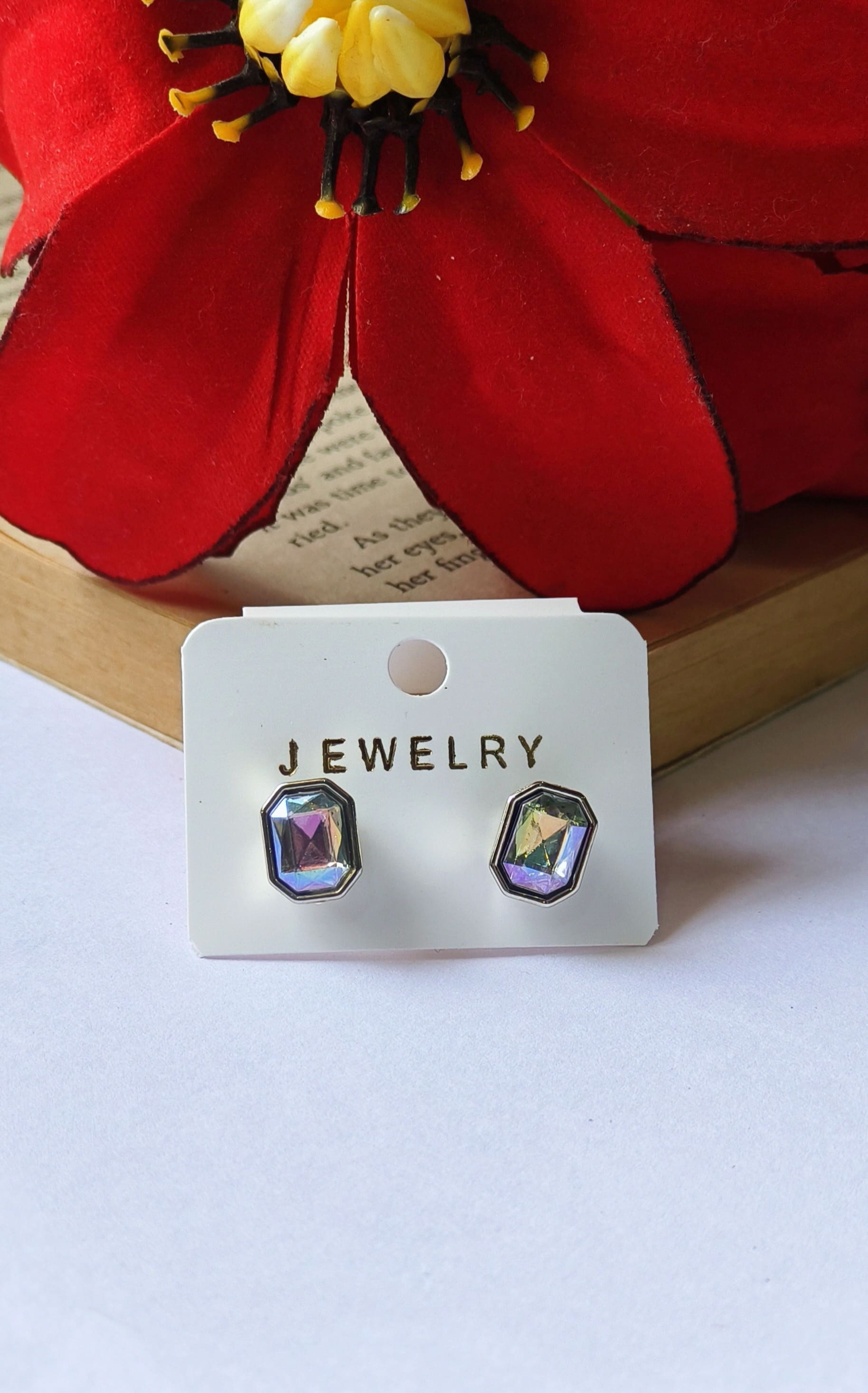 Drop stone stud earring