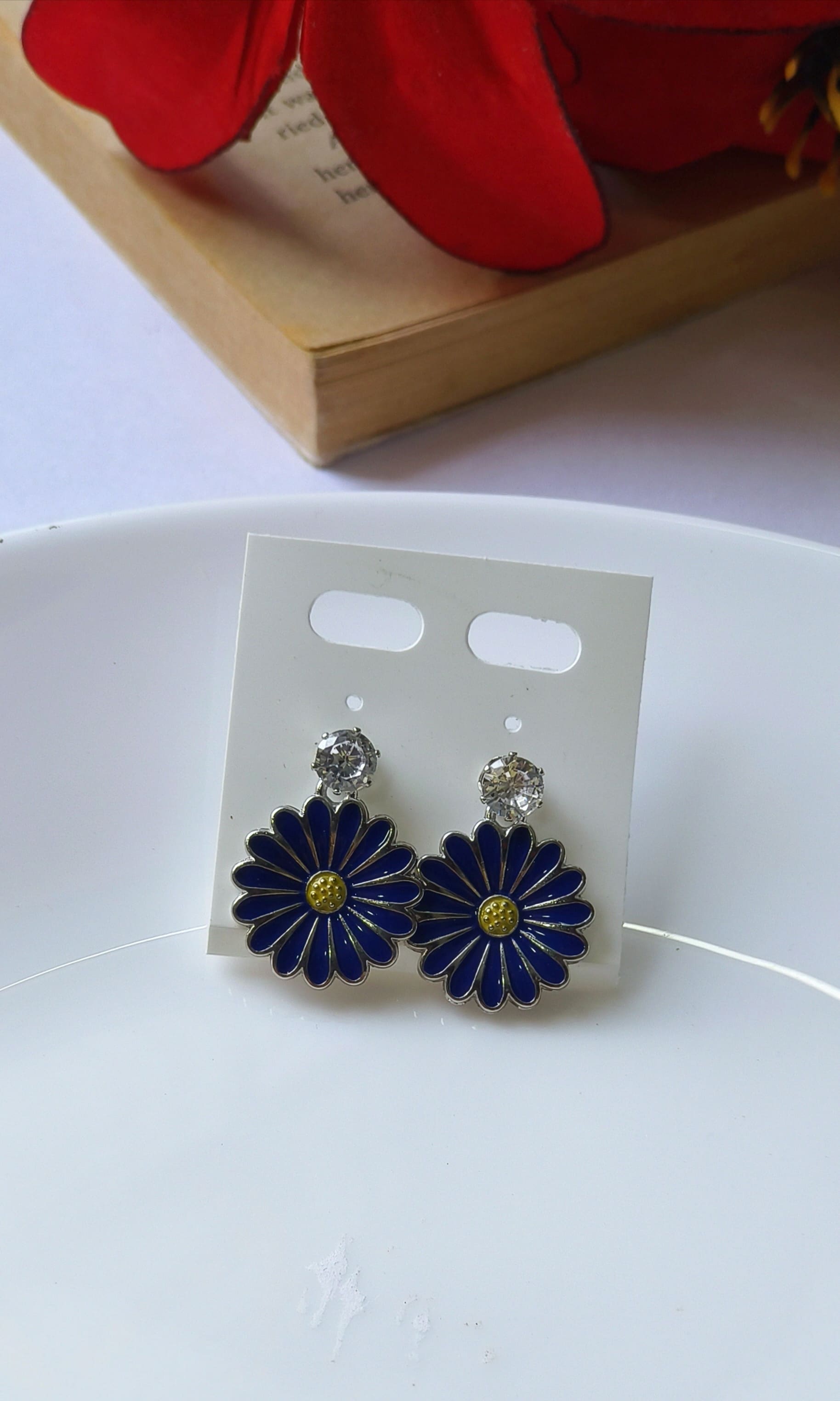 Daisy flower earring