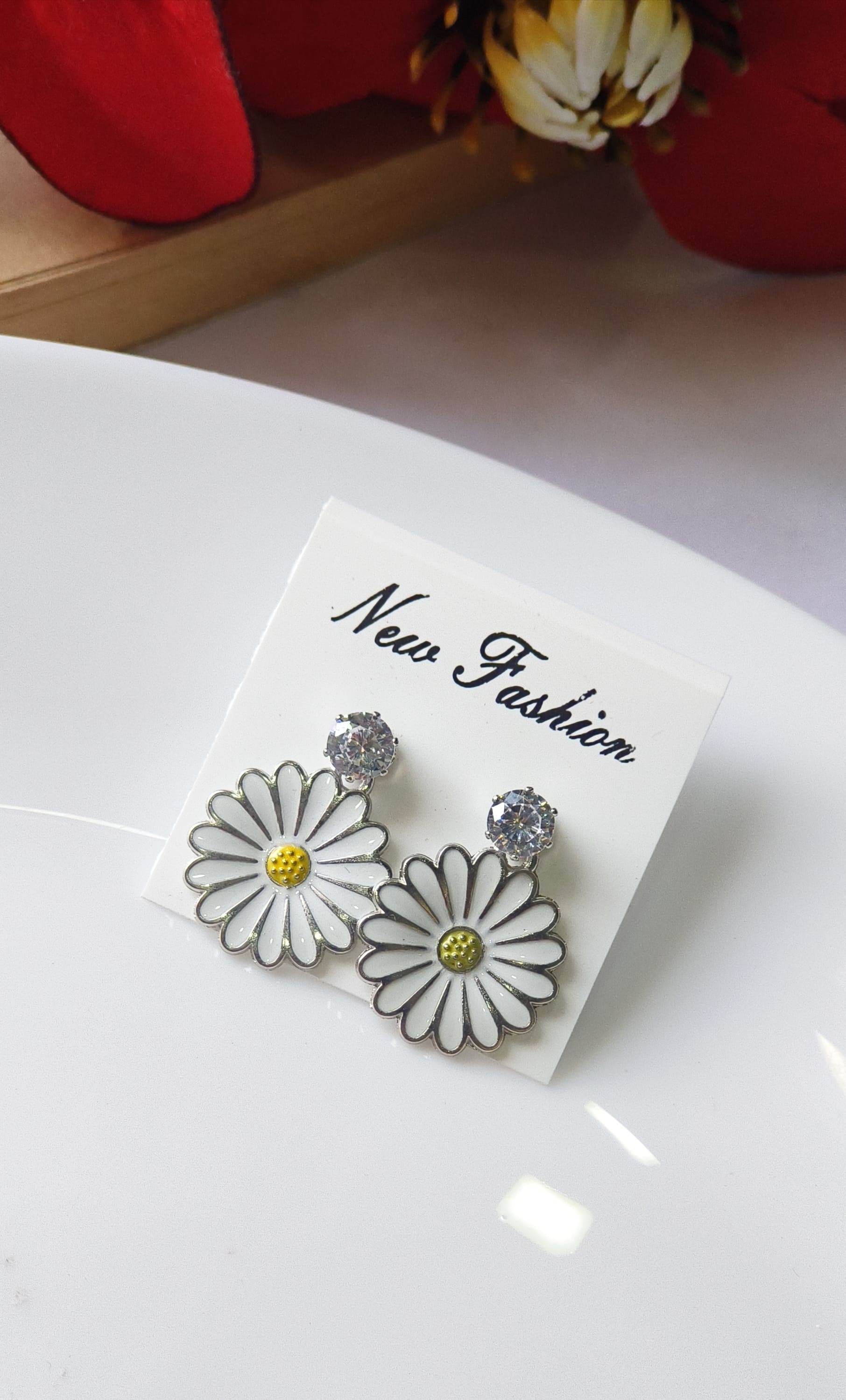 Daisy flower earring