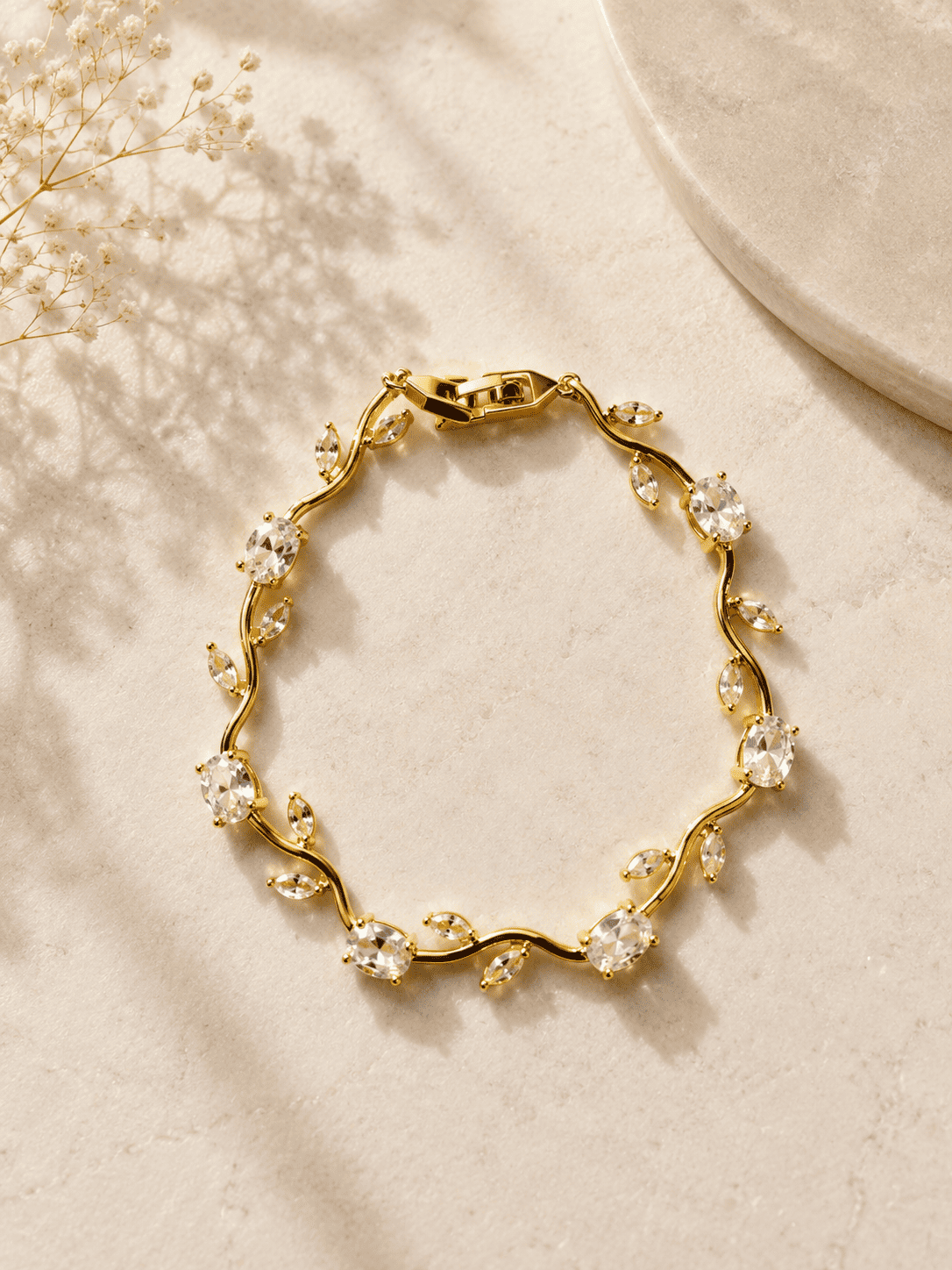 Viral tulip bracelet (Anti-tarnish )