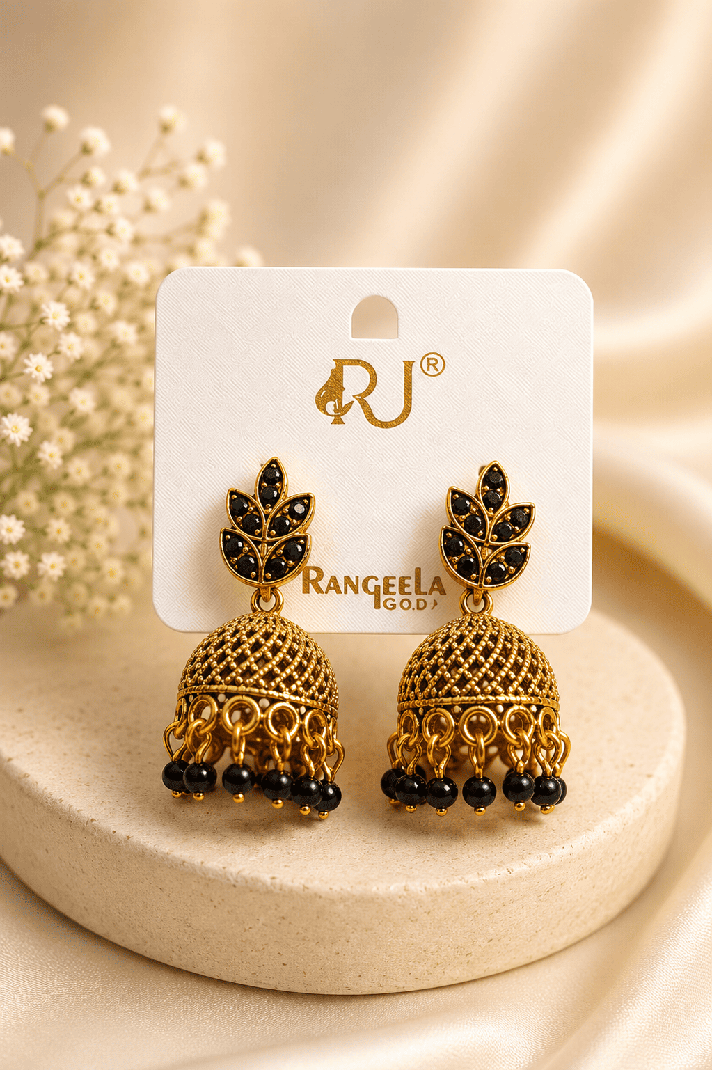 Leaf pattern jhumka