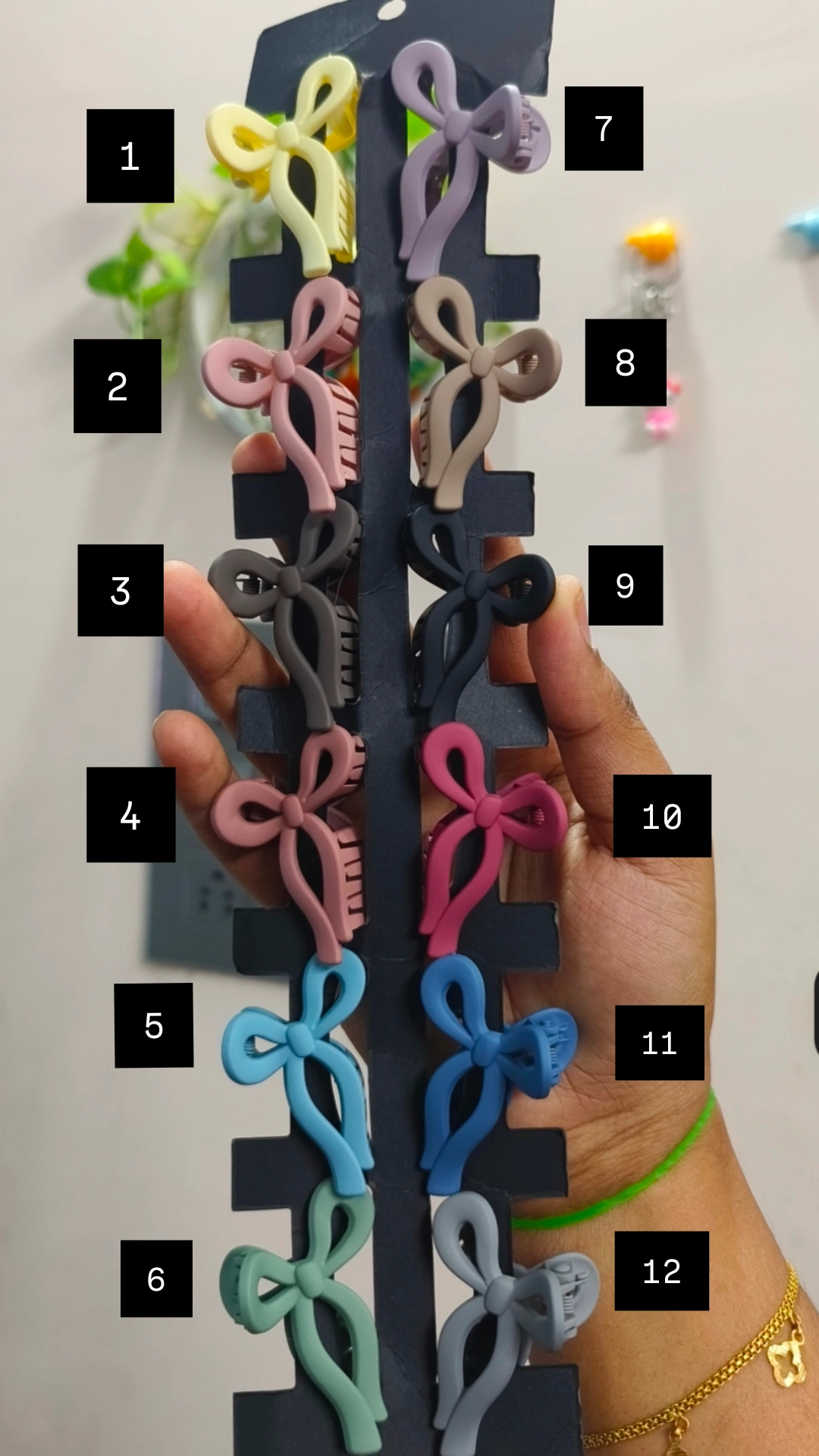 Bow clip mat